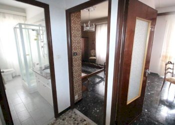 Interno appartamento - Four-room apartment via della Torrazza, Genova - photo 19