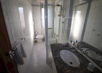 Bagno - Four-room apartment via della Torrazza, Genova - photo 22