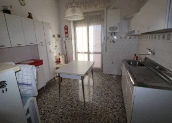 Cucina - Four-room apartment via della Torrazza, Genova - photo 10