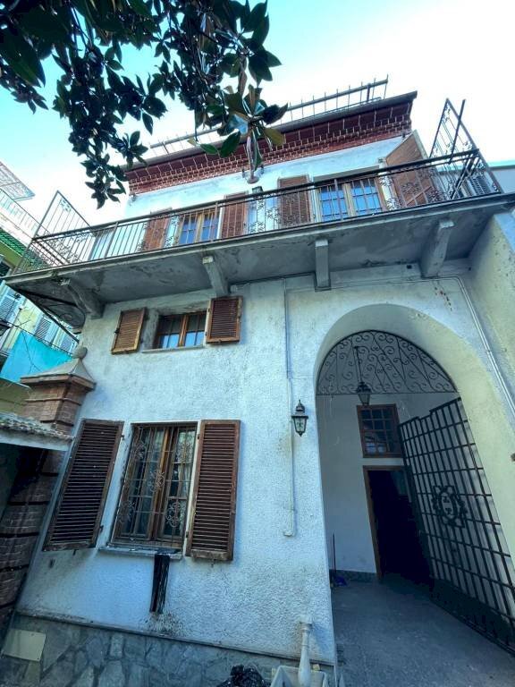 Facciata - Apartment via Andrea Vochieri, 95, Alessandria - photo 1