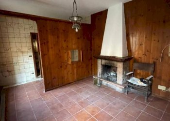 Cucina - Appartamento via Andrea Vochieri, 95, Alessandria - foto 9