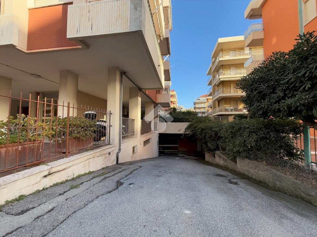 Box Passeggiata Trento e Trieste, Ventimiglia - photo 1