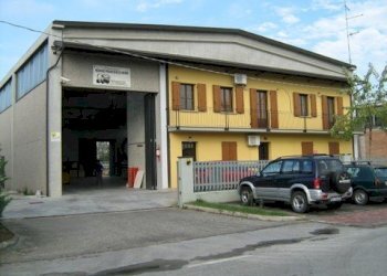 Capannone Gualtieri - foto 1