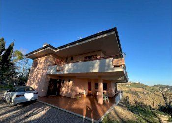 Casa indipendente Porto San Giorgio - foto 2