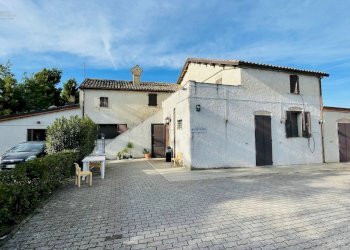 Rustico contrada Molino Vecchio, Ancarano - foto 1