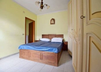 Camera da letto - Casa indipendente via Molino, 69, Cigliè - foto 8