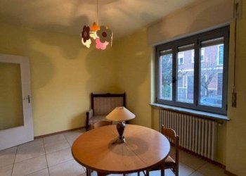 Camera da letto - Trilocale via Achille Grandi, Pinerolo - foto 9