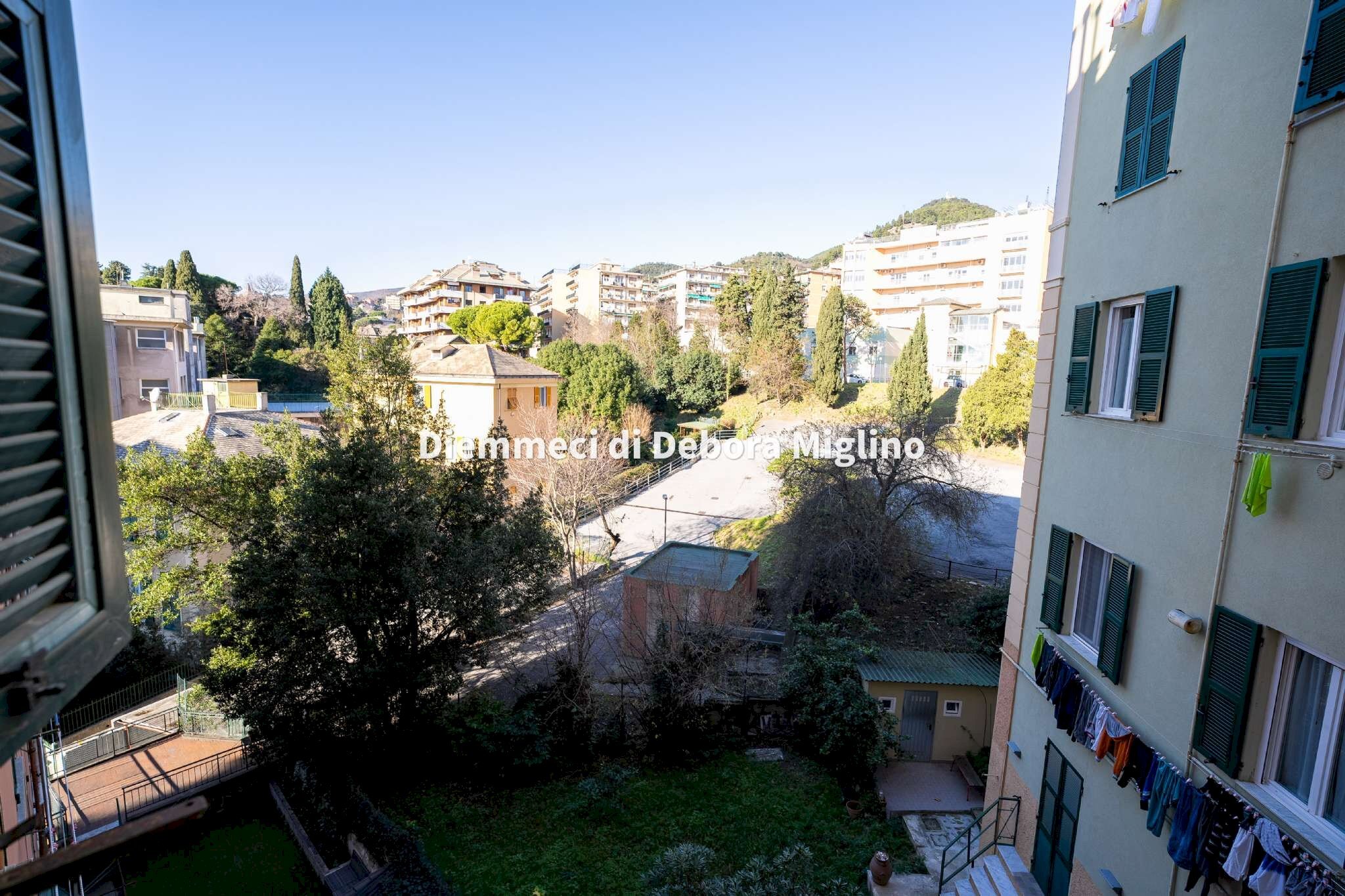 Via del sarto 26 -37 - Quadrilocale via Del Sarto, 26, Genova (zona Sestri Ponente) - foto 1