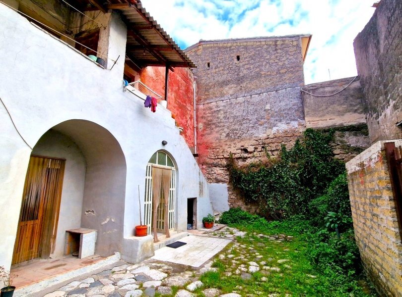 Independent house Mondragone - photo 3