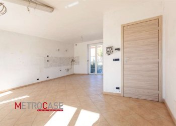 Portion of a house Via Poirino, Isolabella - photo 7