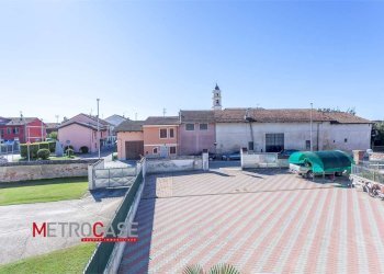 Portion of a house Via Poirino, Isolabella - photo 29