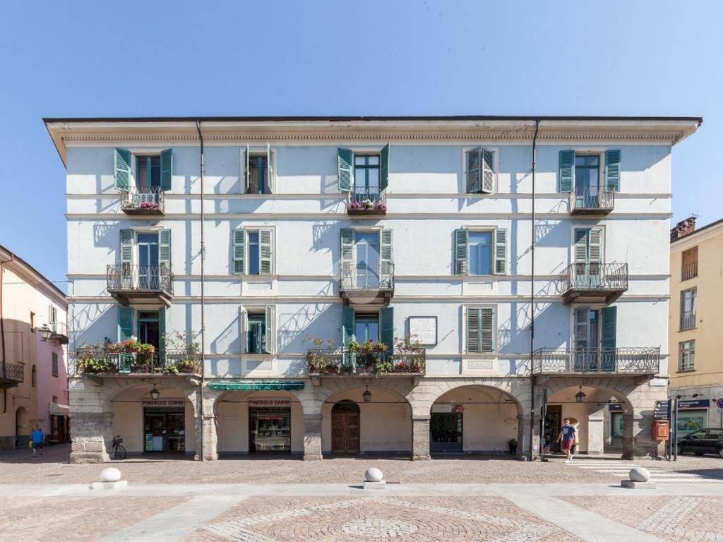 Apartment Piazza facta, Pinerolo - photo 1