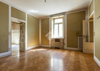 Apartment Piazza facta, Pinerolo - photo 9