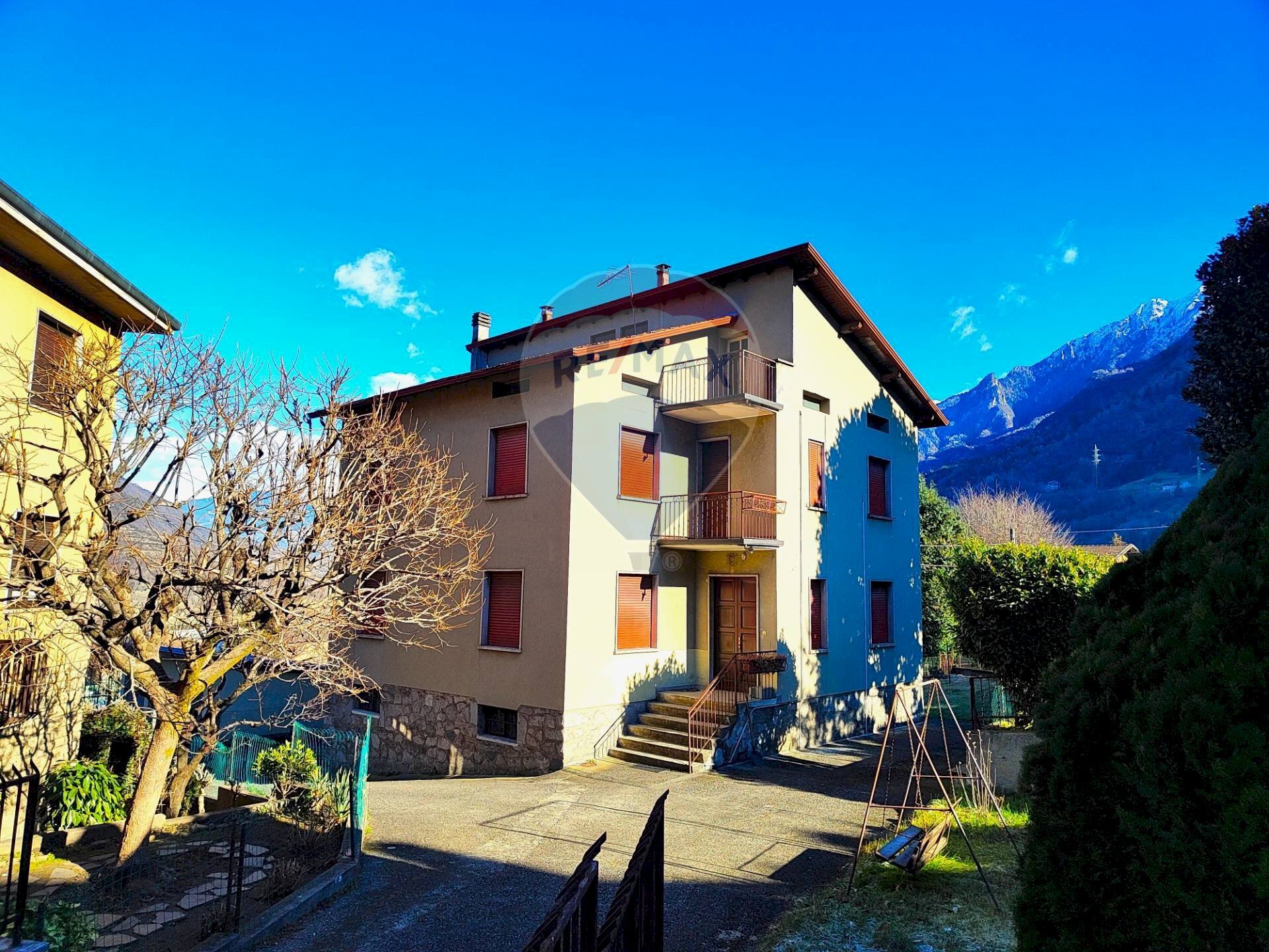 Independent house Breno - photo 1