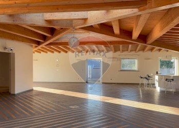 Loft Lungolago di Calcinate, Varese (zona Calcinate del Pesce) - foto 7