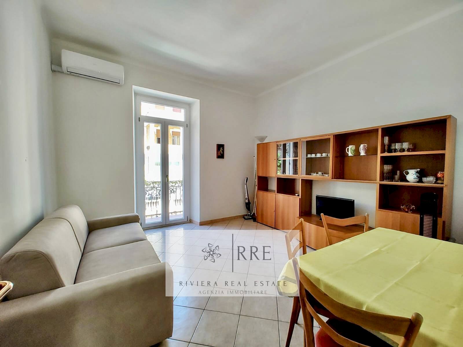 Three-room apartment Daniel Hanbury, Alassio - photo 1