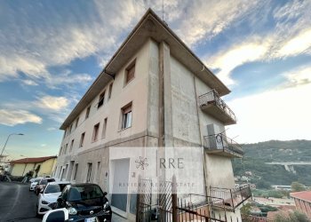 Quadrilocale Via Battisti, Imperia - foto 13