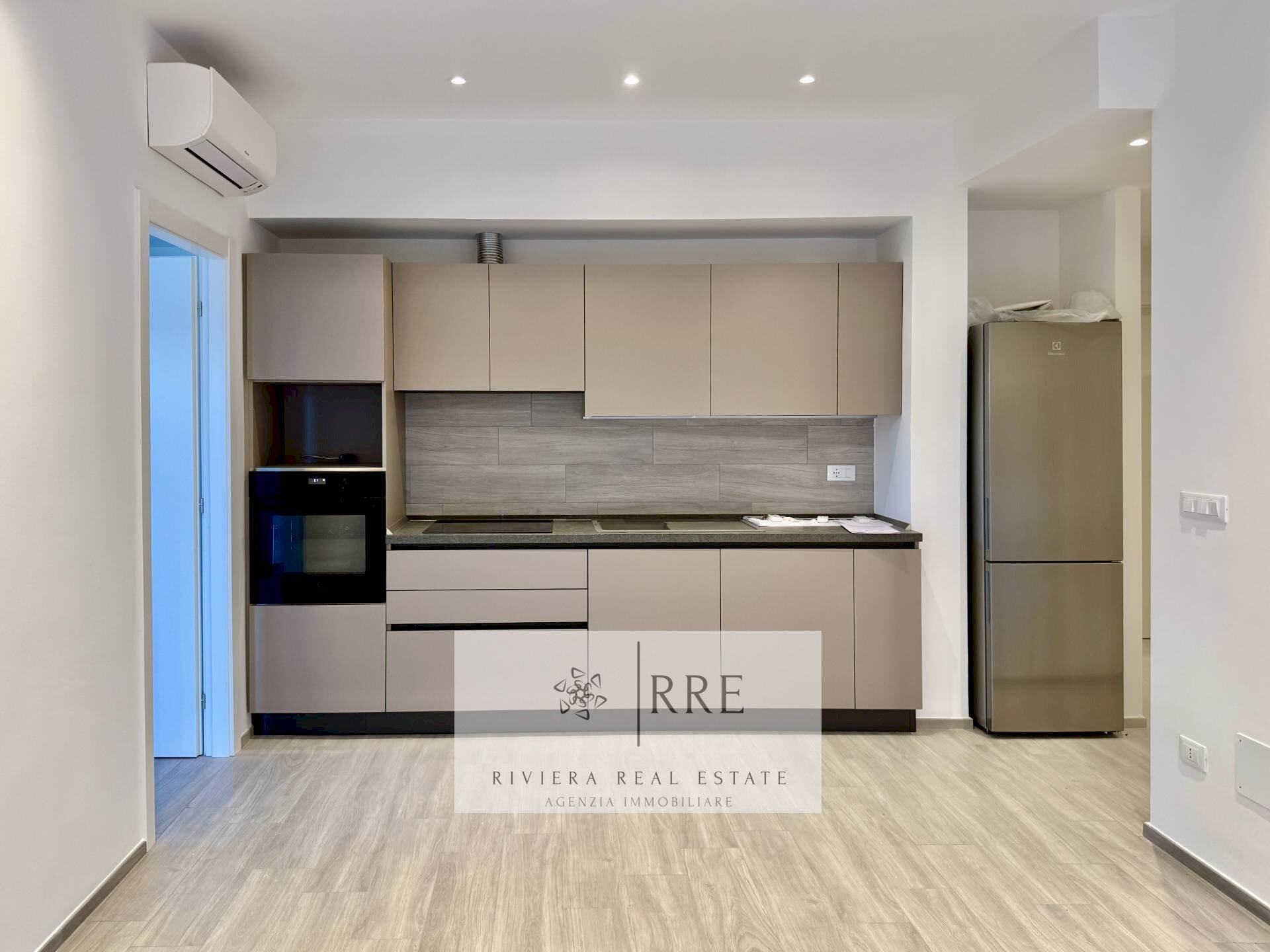 Trilocale via Aurelia, Loano - foto 1