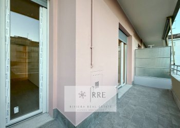 Trilocale via Aurelia, Loano - foto 8