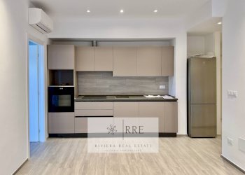 Trilocale via Aurelia, Loano - foto 1