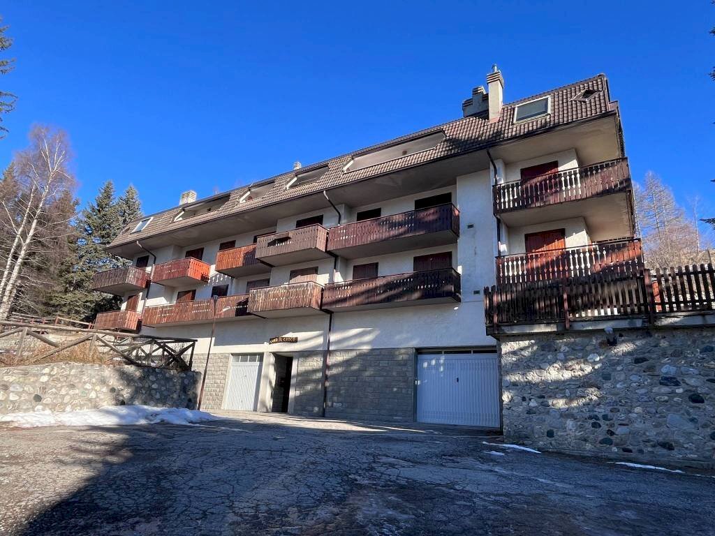 Facciata - Three-room apartment via Dolmaire, 7, Sauze d'Oulx - photo 1