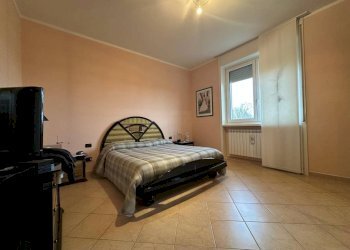 Camera da letto - Trilocale via Giuseppe Garibaldi, 136, Ferno - foto 14