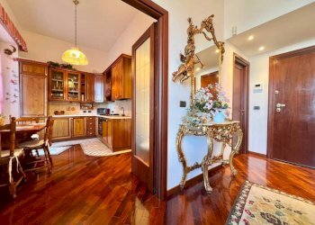 Interno appartamento - Trilocale viale Giorgio Modugno, 26, Genova (zona Pegli) - foto 11