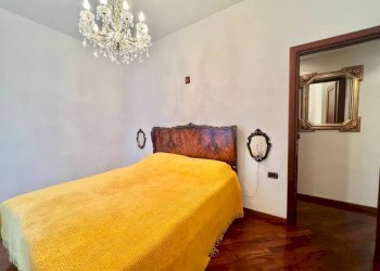 Camera da letto - Trilocale viale Giorgio Modugno, 26, Genova (zona Pegli) - foto 18