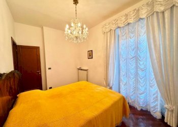 Camera da letto - Trilocale viale Giorgio Modugno, 26, Genova (zona Pegli) - foto 19