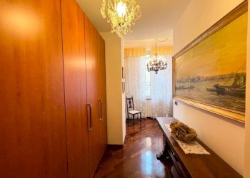 Stanza arredata - Trilocale viale Giorgio Modugno, 26, Genova (zona Pegli) - foto 22