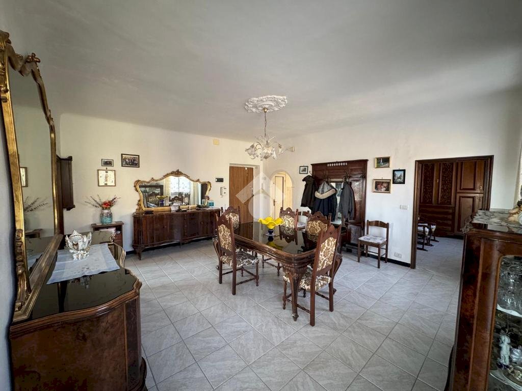 Apartment Via Fratelli Bronzetti, Genova (neighborhood Teglia) - photo 3