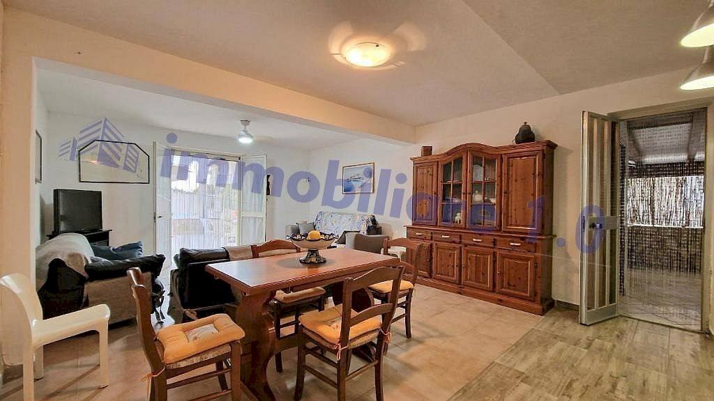 Salone - Quadrilocale viale di Calatubo, 111, Alcamo - foto 3