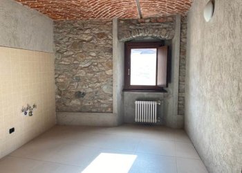 Three-room apartment Via Caduti della Libertà 1, Verrès - photo 18