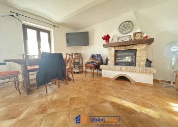 Casa indipendente Castelnuovo Calcea - foto 7