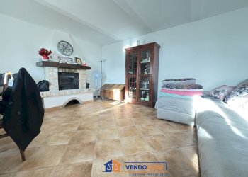 Casa indipendente Castelnuovo Calcea - foto 8