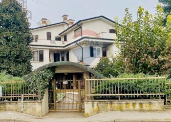 Locale Commerciale Castel Rozzone - foto 3