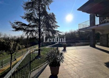 Giardino - Villa via Fratelli Sosso, 82, Casale Monferrato - foto 34