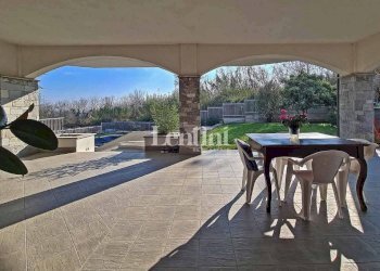 Portico - Villa via Fratelli Sosso, 82, Casale Monferrato - photo 37