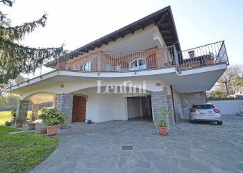 Facciata - Villa via Fratelli Sosso, 82, Casale Monferrato - foto 6