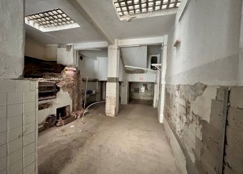 Box auto - Shop via Donghi, Genova (neighborhood Marassi) - photo 3