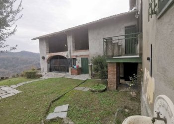 Giardino - Casa indipendente via Rocca, 53, Camino - foto 3