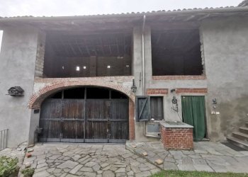 Facciata - Casa indipendente via Rocca, 53, Camino - foto 31