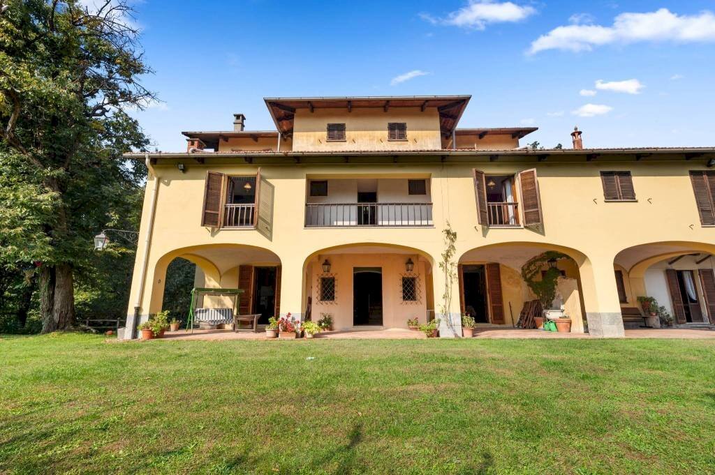 Facciata - Villa via San Vitale, 9, Roppolo - foto 1