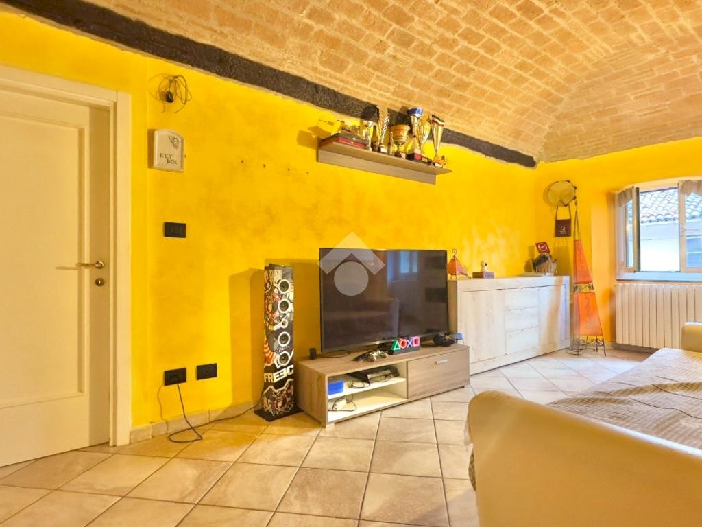Four-room apartment Via gagliuffi, Novi Ligure - photo 1