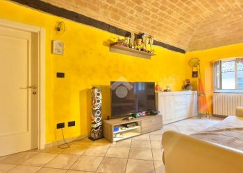 Four-room apartment Via gagliuffi, Novi Ligure - photo 1