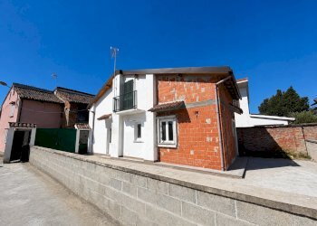 Casa indipendente Solero - foto 1