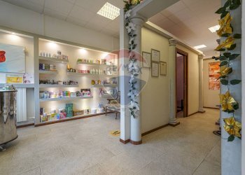 Locale Commerciale VIA NATALE BETELLI, Dalmine - foto 2