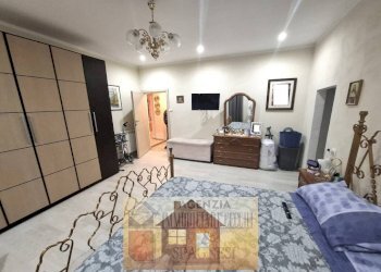 Camera da letto - Casa indipendente via Francesco Ferrucci, 328, Prato - foto 7