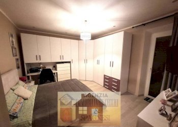 Camera da letto - Casa indipendente via Francesco Ferrucci, 328, Prato - foto 8