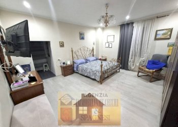 Camera da letto - Independent house via Francesco Ferrucci, 328, Prato - photo 17